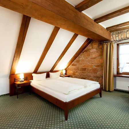 Ankerhof Hotel Хале Екстериор снимка