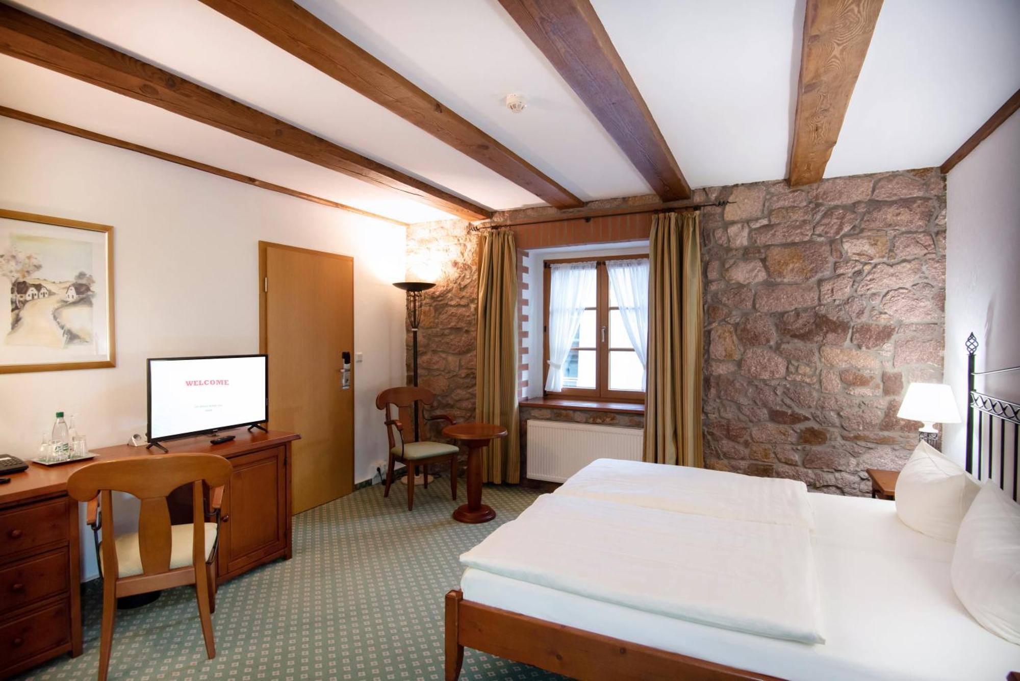 Ankerhof Hotel Хале Екстериор снимка